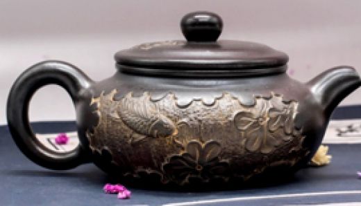 坭兴陶茶壶的几种保养方法